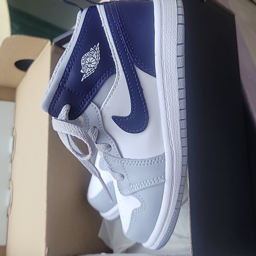 Jordan 1 MID Navy/Grey/White Kid Size 10C